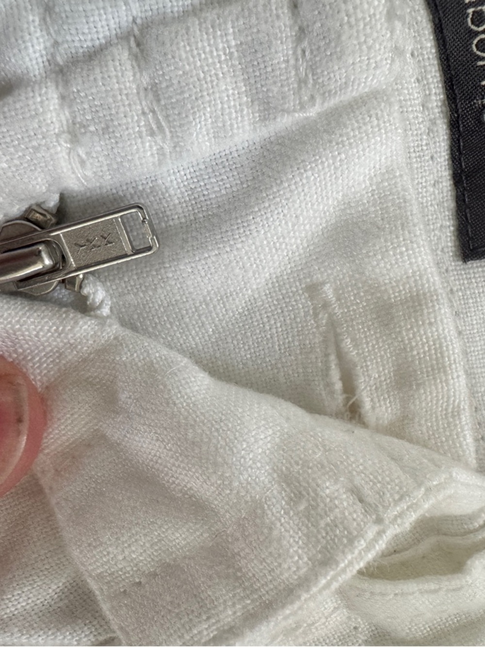 Liz Claiborne 100% Linen White Crop Pants - Size 6 or Medium - Picture 7 of 11